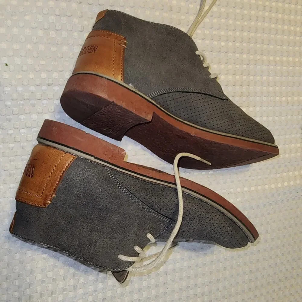 STEVE MADDEN EUC BOYS SIZE 4 GRAY SQUADRON PILIT SHOES